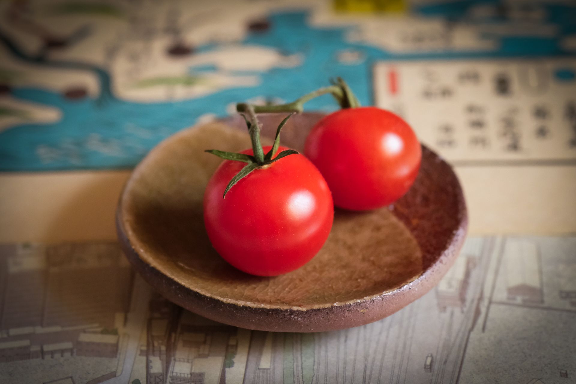 Tomatoes on Japanese ceramic plates taste better